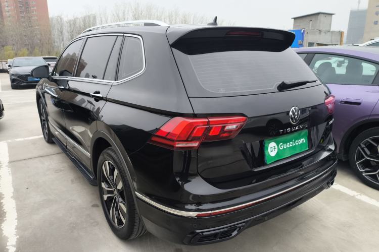Used Volkswagen Tiguan L 2024 Outstanding Model 330TSI Automatic Two-Wheel Drive R-Line Dragon Glory Edition Exterior 2