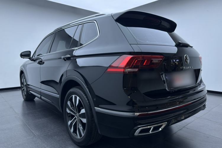 Used Volkswagen Tiguan L 2024 330TSI Automatic Two-Wheel Drive R-Line Enhanced Edition Exterior 2