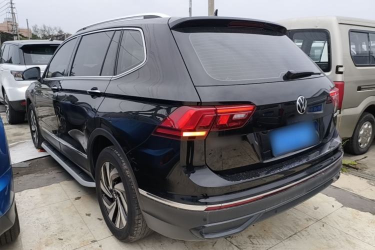 Used Volkswagen Tiguan L 2024 300TSI Automatic Two-Wheel Drive Smart Edition Exterior 2
