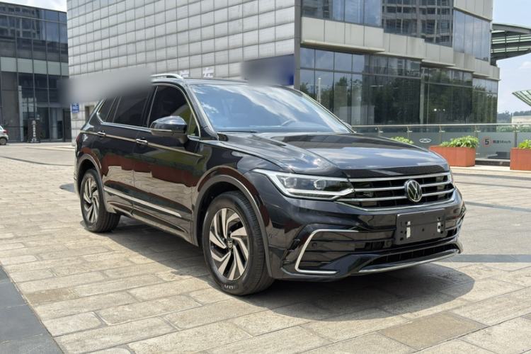 Used Volkswagen Tiguan L 2024 Outstanding Model 330TSI Automatic Two-Wheel Drive R-Line Dragon Glory Edition Exterior 2
