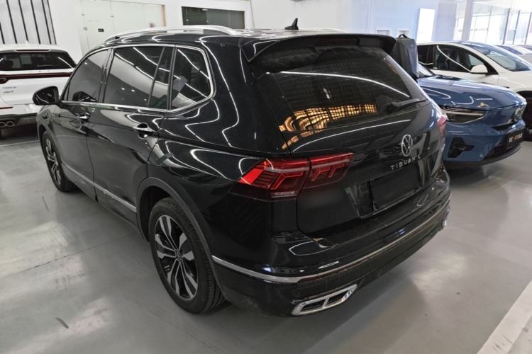 Used Volkswagen Tiguan L 2024 330TSI Automatic Two-Wheel Drive R-Line Enhanced Edition Exterior 2