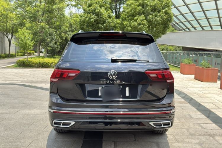 Used Volkswagen Tiguan L 2024 Outstanding Model 330TSI Automatic Two-Wheel Drive R-Line Dragon Glory Edition Exterior 4