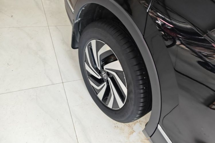 Used Volkswagen Tiguan L 2024 Outstanding Model 300TSI Automatic Two-Wheel Drive Longteng Edition Exterior 5