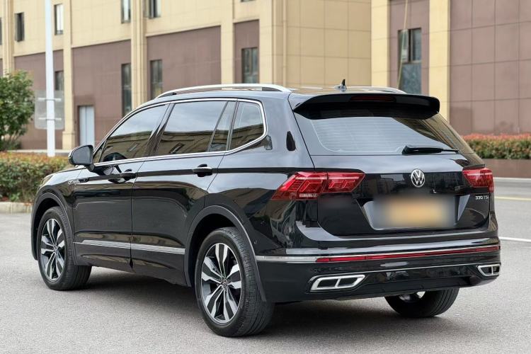 Used Volkswagen Tiguan L 2024 330TSI Automatic Two-Wheel Drive R-Line Enhanced Edition Exterior 6