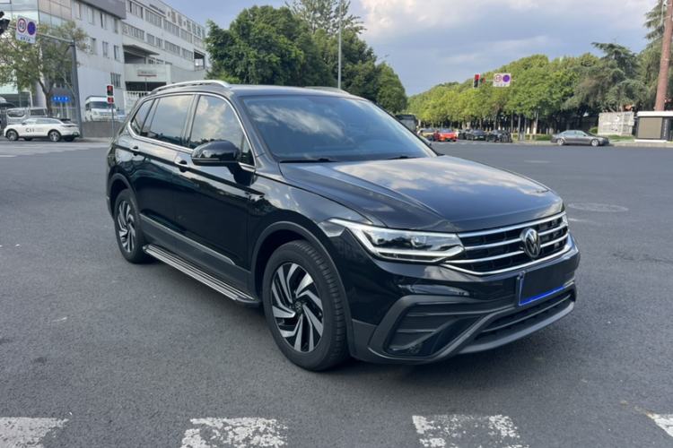 Used Volkswagen Tiguan L 2024 Outstanding Model 300TSI Automatic Two-Wheel Drive Longteng Edition Exterior 9