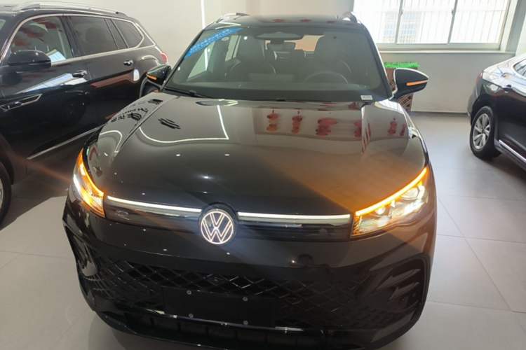 Used Volkswagen Tiguan L 2024 PRO 380TSI Four-Wheel Drive R-Line Prestige Edition Front