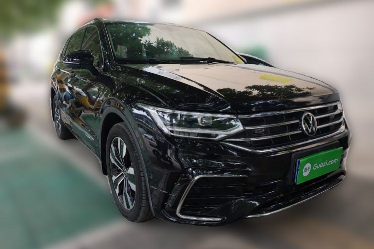 Used Volkswagen Tiguan L 2024 Outstanding Model 330TSI Automatic Two-Wheel Drive R-Line Dragon Glory Edition Front Right 45 Deg
