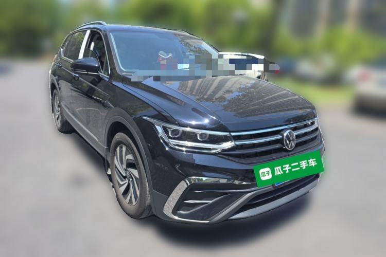 Used Volkswagen Tiguan L 2024 300TSI Automatic Two-Wheel Drive Smart Edition Front Right 45 Deg
