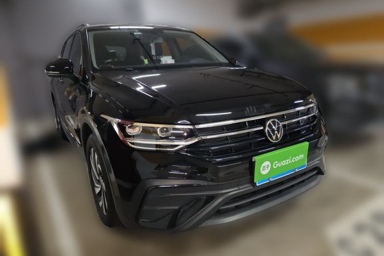 Used Volkswagen Tiguan L 2024 300TSI Automatic Two-Wheel Drive Smart Edition Front Right 45 Deg