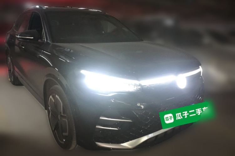 Used Volkswagen Tiguan L 2024 PRO 380TSI Four-Wheel Drive R-Line Prestige Edition Front Right 45 Deg