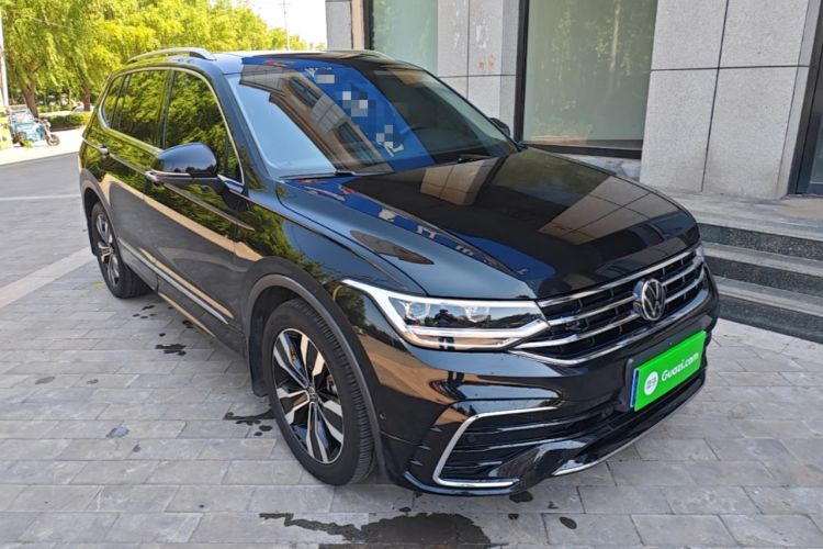 Used Volkswagen Tiguan L 2024 Outstanding Model 330TSI Automatic Two-Wheel Drive R-Line Dragon Glory Edition Front Right 45 Deg
