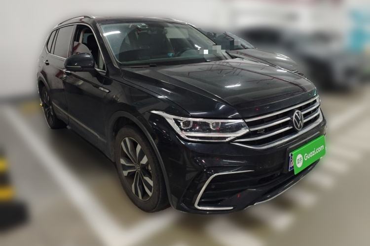 Used Volkswagen Tiguan L 2024 330TSI Automatic Two-Wheel Drive R-Line Enhanced Edition Front Right 45 Deg