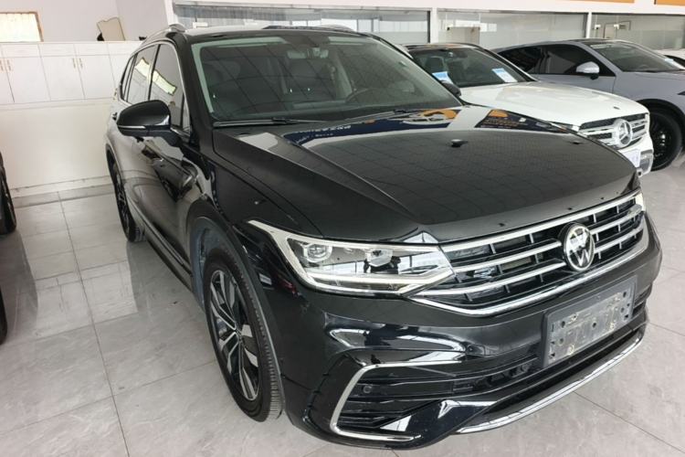Used Volkswagen Tiguan L 2024 Outstanding Model 330TSI Automatic Two-Wheel Drive R-Line Dragon Glory Edition Front Right 45 Deg