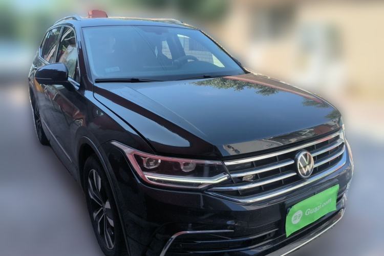 Used Volkswagen Tiguan L 2024 Outstanding Model 330TSI Automatic Two-Wheel Drive R-Line Dragon Glory Edition Front Right 45 Deg