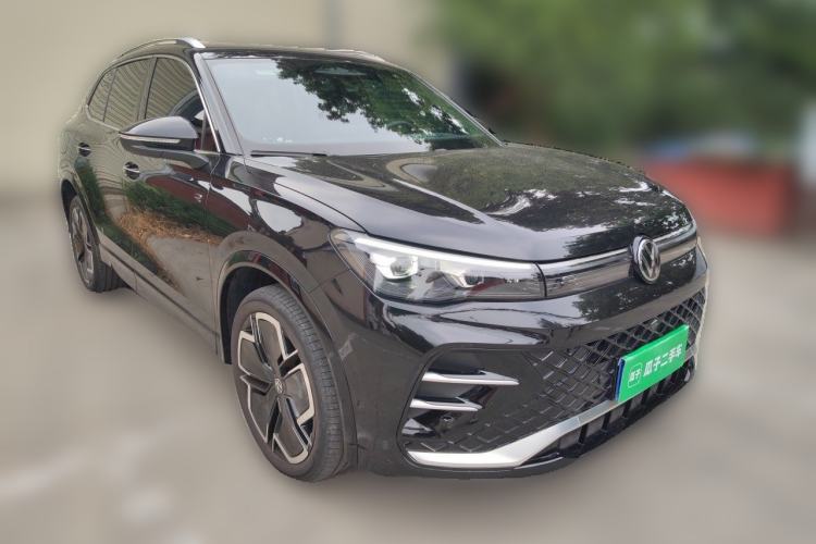 Used Volkswagen Tiguan L 2024 PRO 380TSI Four-Wheel Drive R-Line Prestige Edition Front Right 45 Deg