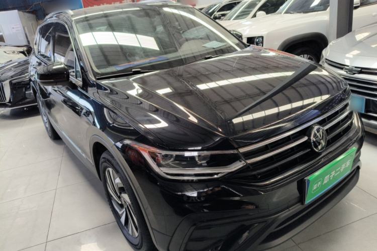 Used Volkswagen Tiguan L 2024 Outstanding Model 300TSI Automatic Two-Wheel Drive Longteng Edition Front Right 45 Deg