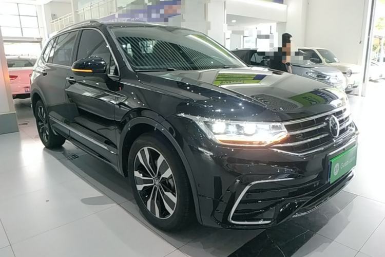 Used Volkswagen Tiguan L 2024 Outstanding Model 330TSI Automatic Two-Wheel Drive R-Line Dragon Glory Edition Front Right 45 Deg