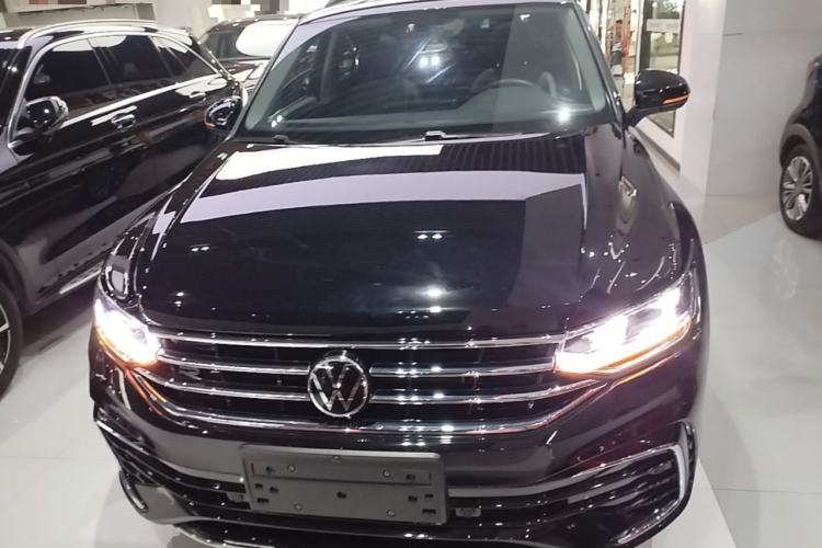 Used Volkswagen Tiguan L 2024 Outstanding Model 330TSI Automatic Two-Wheel Drive R-Line Dragon Glory Edition Front
