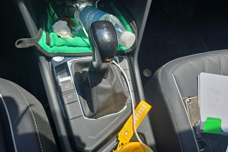 Used Volkswagen Tiguan L 2024 300TSI Automatic Two-Wheel Drive Smart Edition Gear Lever