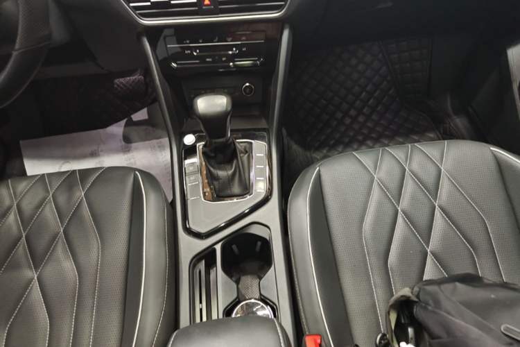 Used Volkswagen Tiguan L 2024 300TSI Automatic Two-Wheel Drive Smart Edition Gear Lever