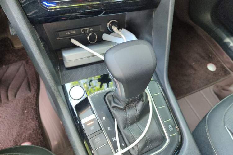 Used Volkswagen Tiguan L 2024 300TSI Automatic Two-Wheel Drive Smart Edition Gear Lever