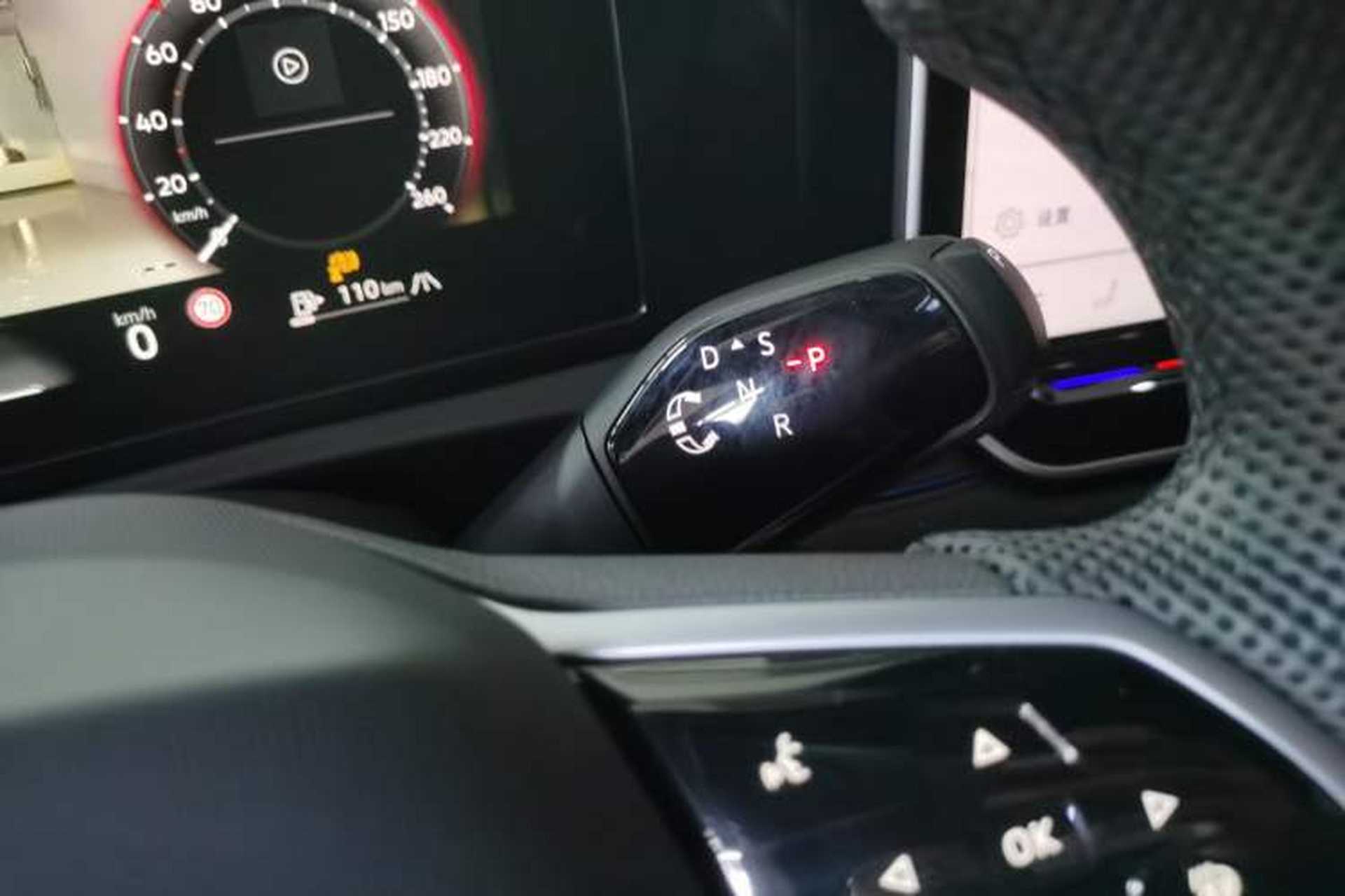 Used Volkswagen Tiguan L 2024 PRO 330TSI Two-Wheel Drive R-Line Smart Edition Gear Lever