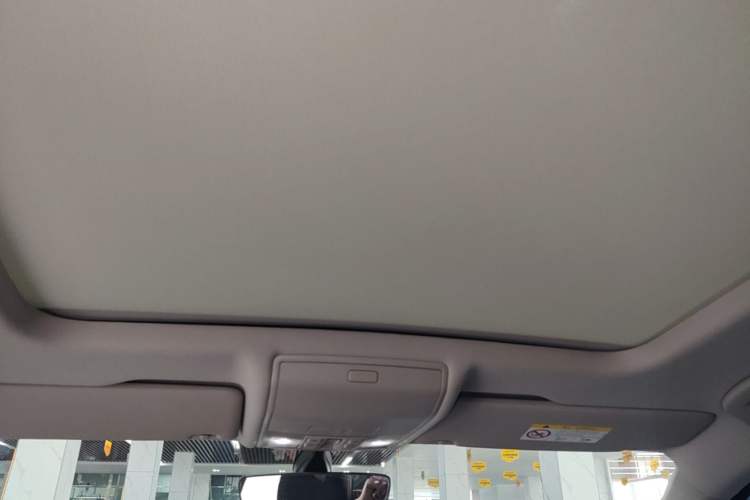 Used Volkswagen Tiguan L 2024 330TSI Automatic Two-Wheel Drive R-Line Enhanced Edition Headliner