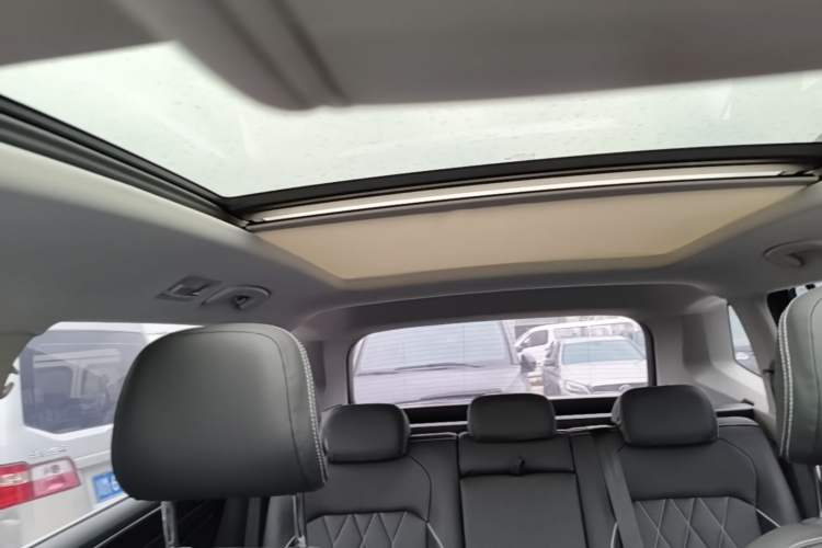 Used Volkswagen Tiguan L 2024 300TSI Automatic Two-Wheel Drive Smart Edition Headliner