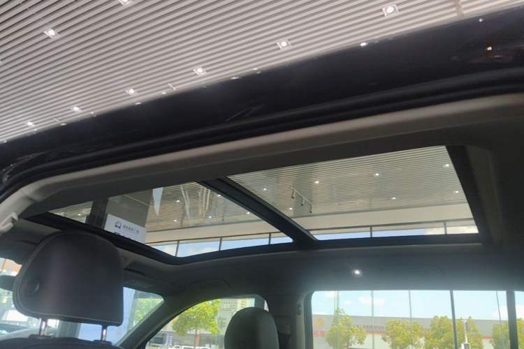 Used Volkswagen Tiguan L 2024 330TSI Automatic Two-Wheel Drive R-Line Enhanced Edition Headliner