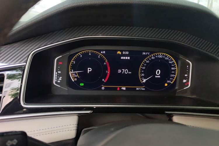 Used Volkswagen Tiguan L 2024 Outstanding Model 330TSI Automatic Two-Wheel Drive R-Line Dragon Glory Edition Instrument Cluster