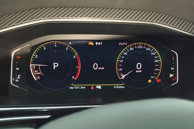 Used Volkswagen Tiguan L 2024 330TSI Automatic Two-Wheel Drive R-Line Enhanced Edition Instrument Cluster