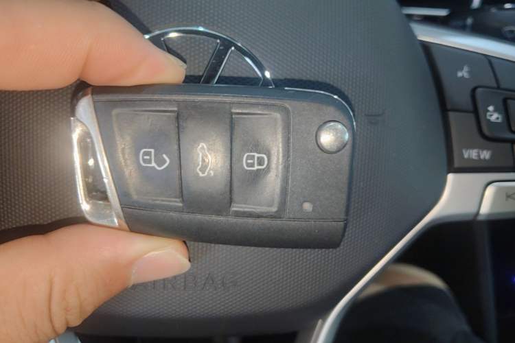 Used Volkswagen Tiguan L 2024 330TSI Automatic Two-Wheel Drive R-Line Enhanced Edition Interior 1
