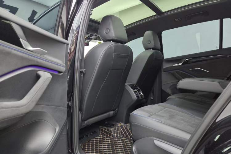 Used Volkswagen Tiguan L 2024 PRO 380TSI Four-Wheel Drive R-Line Prestige Edition Interior 7
