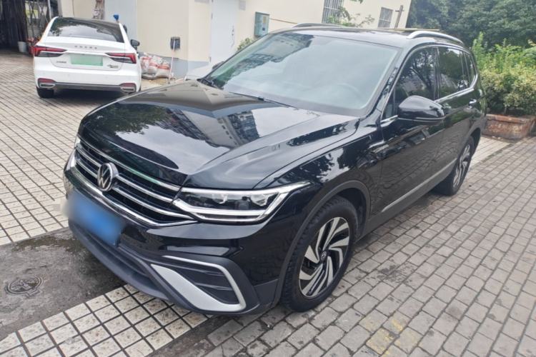 Used Volkswagen Tiguan L 2024 300TSI Automatic Two-Wheel Drive Smart Edition Guazi used car, China used car export, Used car for sale, Used  cars, Cheapest cars for sale