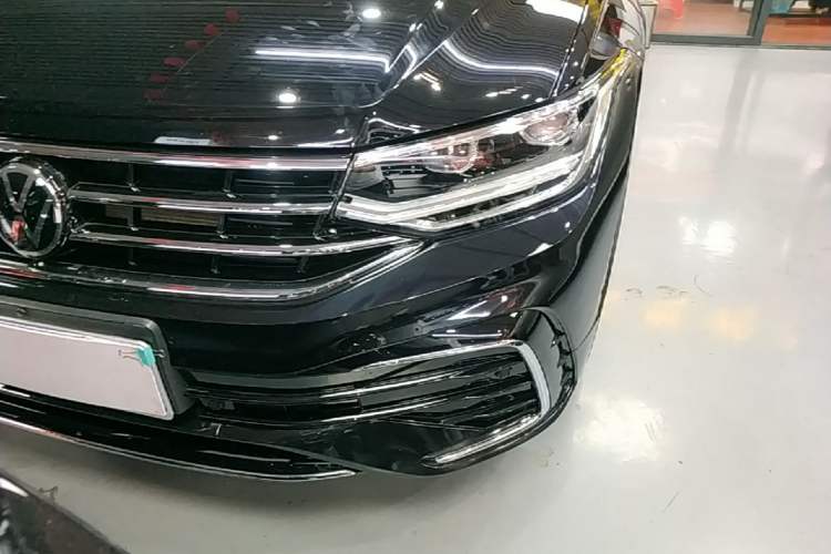Used Volkswagen Tiguan L 2024 330TSI Automatic Two-Wheel Drive R-Line Enhanced Edition Left Front Headlight