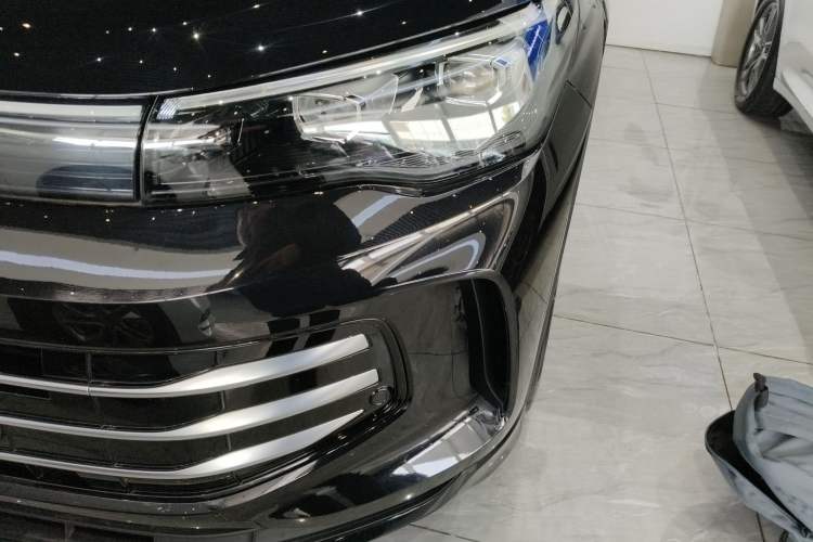 Used Volkswagen Tiguan L 2024 PRO 330TSI Two-Wheel Drive Smart Drive Edition Left Front Headlight