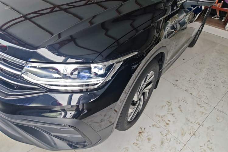 Used Volkswagen Tiguan L 2024 Outstanding Model 300TSI Automatic Two-Wheel Drive Longteng Edition Left Front Headlight