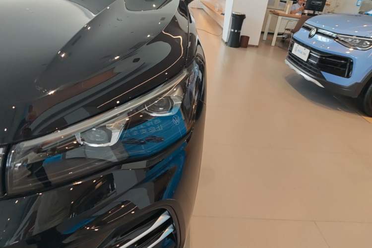 Used Volkswagen Tiguan L 2024 PRO 380TSI Four-Wheel Drive R-Line Prestige Edition Left Front Headlight