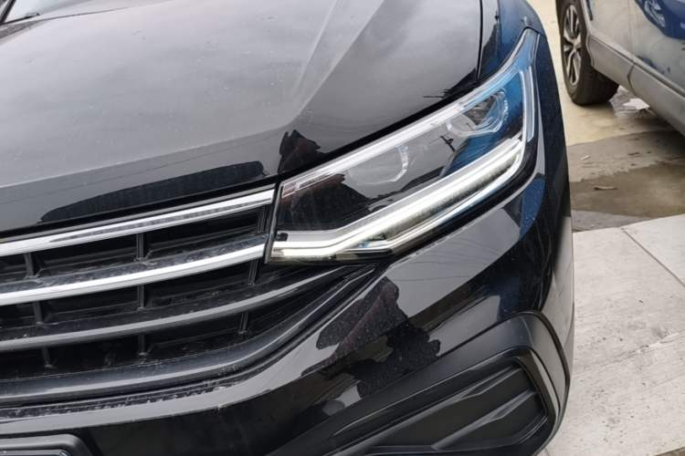 Used Volkswagen Tiguan L 2024 300TSI Automatic Two-Wheel Drive Smart Edition Left Front Headlight