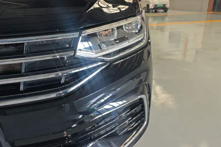 Used Volkswagen Tiguan L 2024 Outstanding Model 330TSI Automatic Two-Wheel Drive R-Line Dragon Glory Edition Left Front Headlight