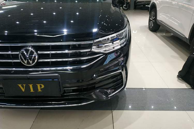 Used Volkswagen Tiguan L 2024 330TSI Automatic Two-Wheel Drive R-Line Enhanced Edition Left Front Headlight