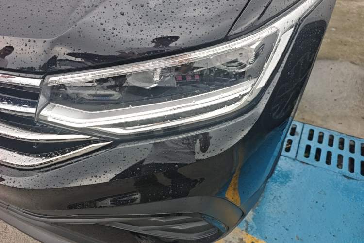 Used Volkswagen Tiguan L 2024 Outstanding Model 300TSI Automatic Two-Wheel Drive Longteng Edition Left Front Headlight