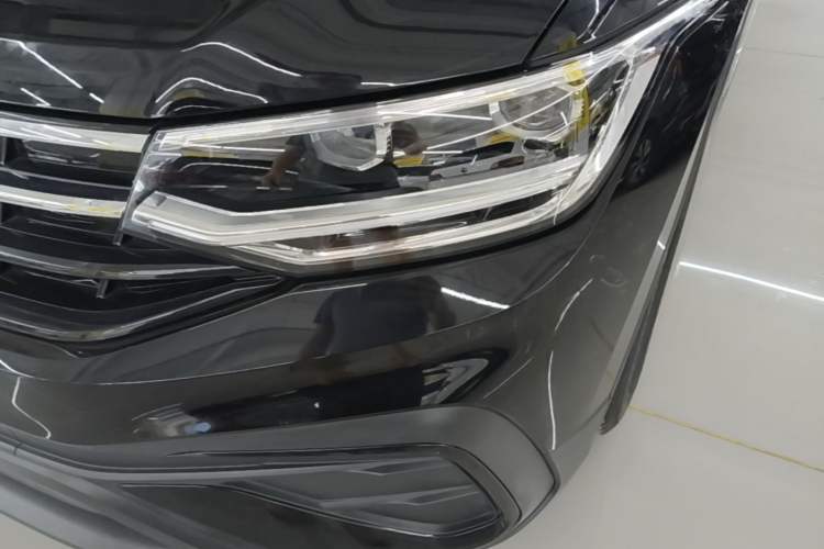 Used Volkswagen Tiguan L 2024 300TSI Automatic Two-Wheel Drive Smart Edition Left Front Headlight