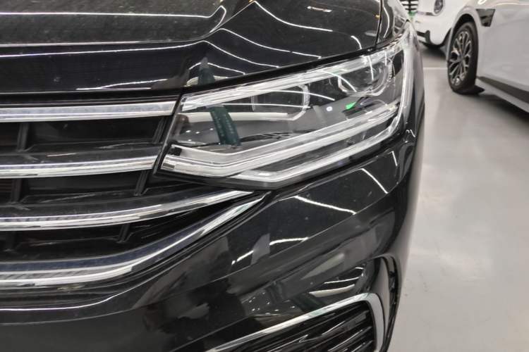 Used Volkswagen Tiguan L 2024 330TSI Automatic Two-Wheel Drive R-Line Enhanced Edition Left Front Headlight