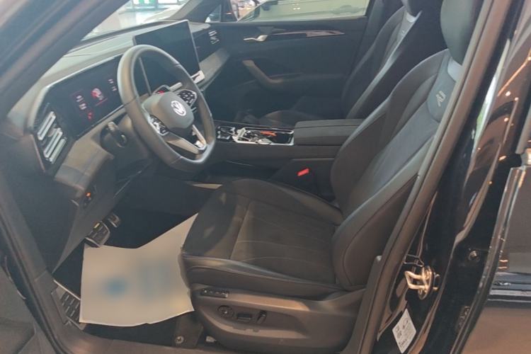 Used Volkswagen Tiguan L 2024 PRO 380TSI Four-Wheel Drive R-Line Prestige Edition Left Front Seat