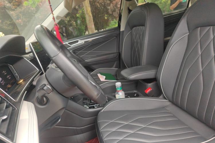 Used Volkswagen Tiguan L 2024 330TSI Automatic Two-Wheel Drive R-Line Enhanced Edition Left Front Seat