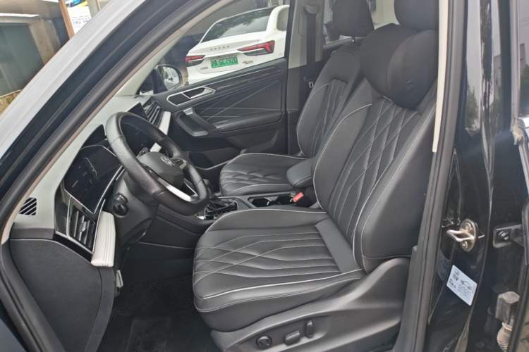 Used Volkswagen Tiguan L 2024 300TSI Automatic Two-Wheel Drive Smart Edition Left Front Seat