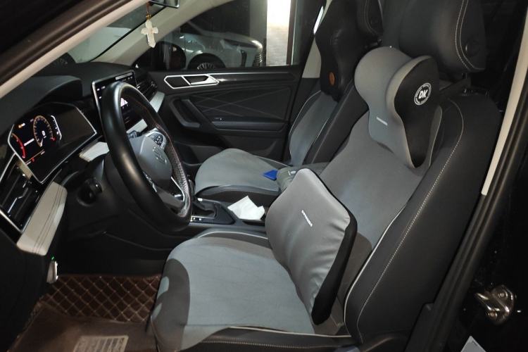 Used Volkswagen Tiguan L 2024 Outstanding Model 300TSI Automatic Two-Wheel Drive Longteng Edition Left Front Seat