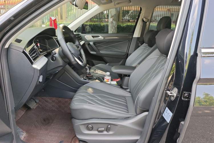 Used Volkswagen Tiguan L 2024 300TSI Automatic Two-Wheel Drive Smart Edition Left Front Seat