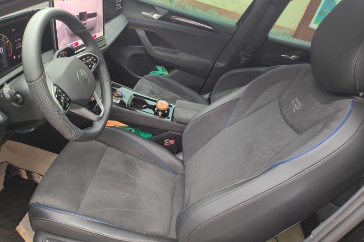Used Volkswagen Tiguan L 2024 PRO 380TSI Four-Wheel Drive R-Line Prestige Edition Left Front Seat